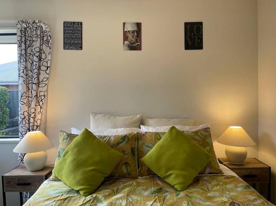 Spacious 4 Bed Family Home Christchurch Exteriér fotografie