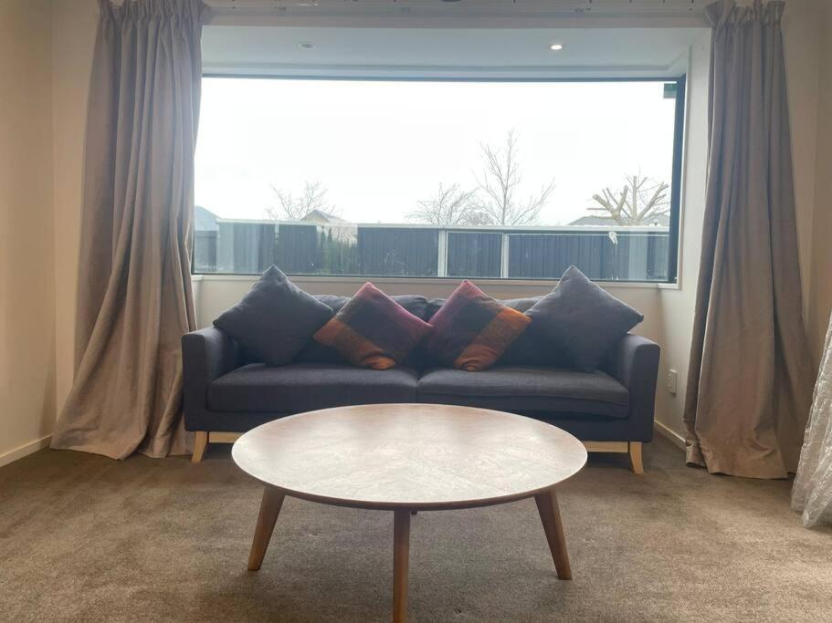 Spacious 4 Bed Family Home Christchurch Exteriér fotografie