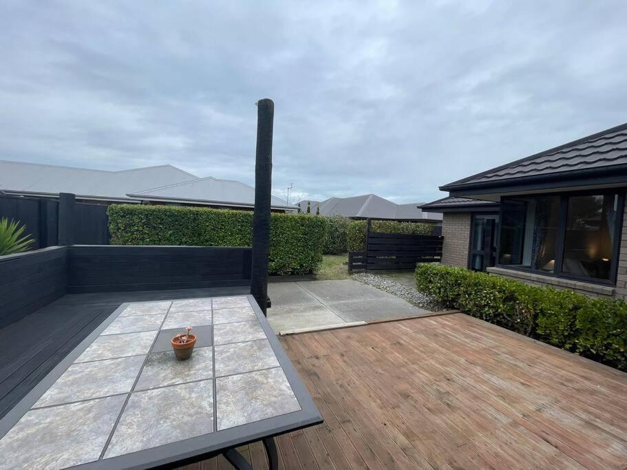 Spacious 4 Bed Family Home Christchurch Exteriér fotografie