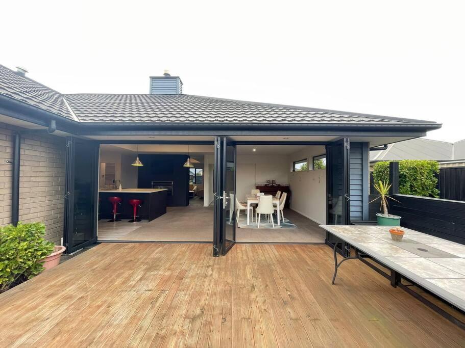 Spacious 4 Bed Family Home Christchurch Exteriér fotografie