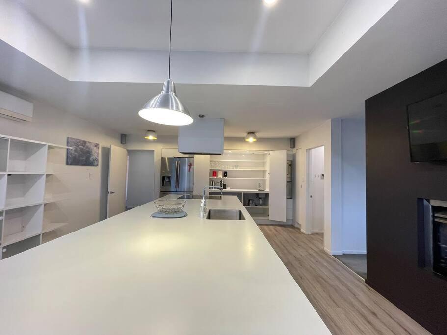 Spacious 4 Bed Family Home Christchurch Exteriér fotografie